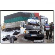 YOĞUN SİS KAZAYI DA BERABERİNDE GETİRDİ, KAYSERİ DE ZİNCİRLEME KAZADA 7 KİŞİ ÖLDÜ...